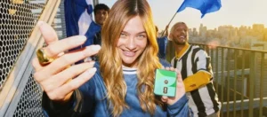 Leia mais sobre o artigo Motorola lança edição especial do Razr em parceria com a FIFA World Cup 26